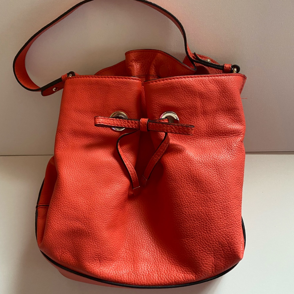 Kate Spade New York Medium Leather bag